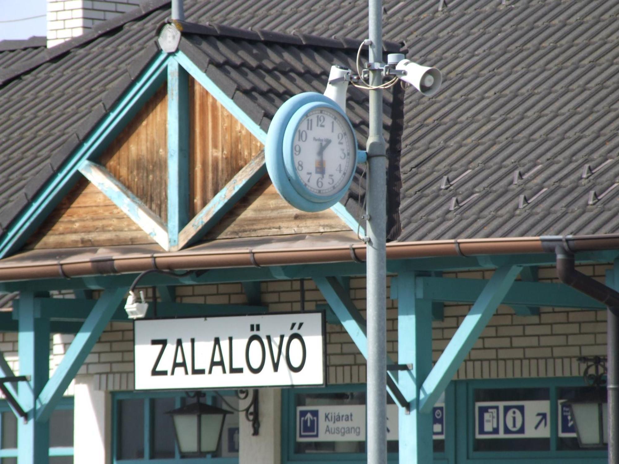 Dedesi Vendeghaz Zalaloevo Hotel Exterior photo